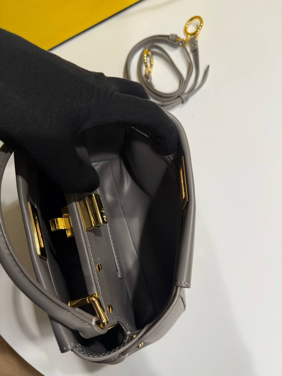 Сумка Fendi Peekaboo 7