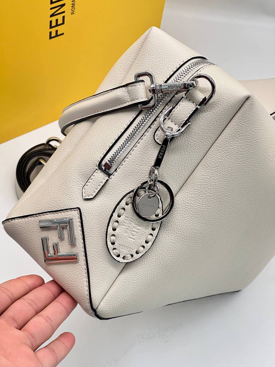 Сумка Fendi 5
