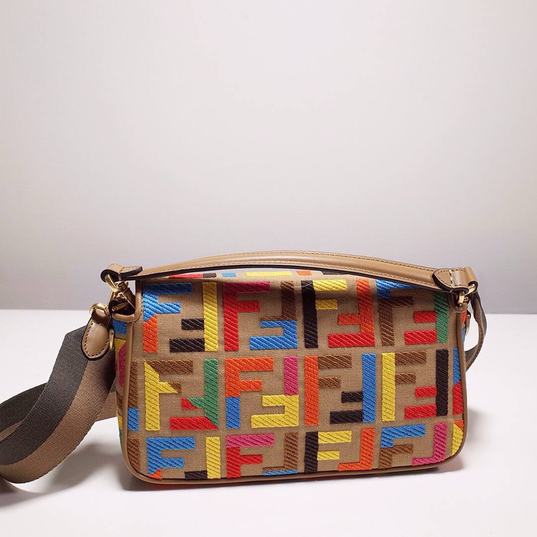 Сумка Fendi 3