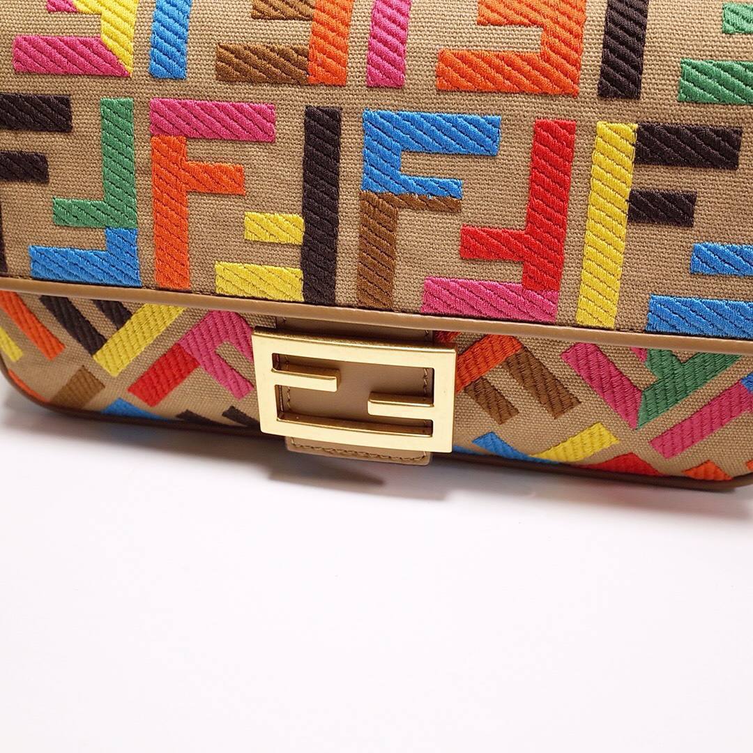 Сумка Fendi 5