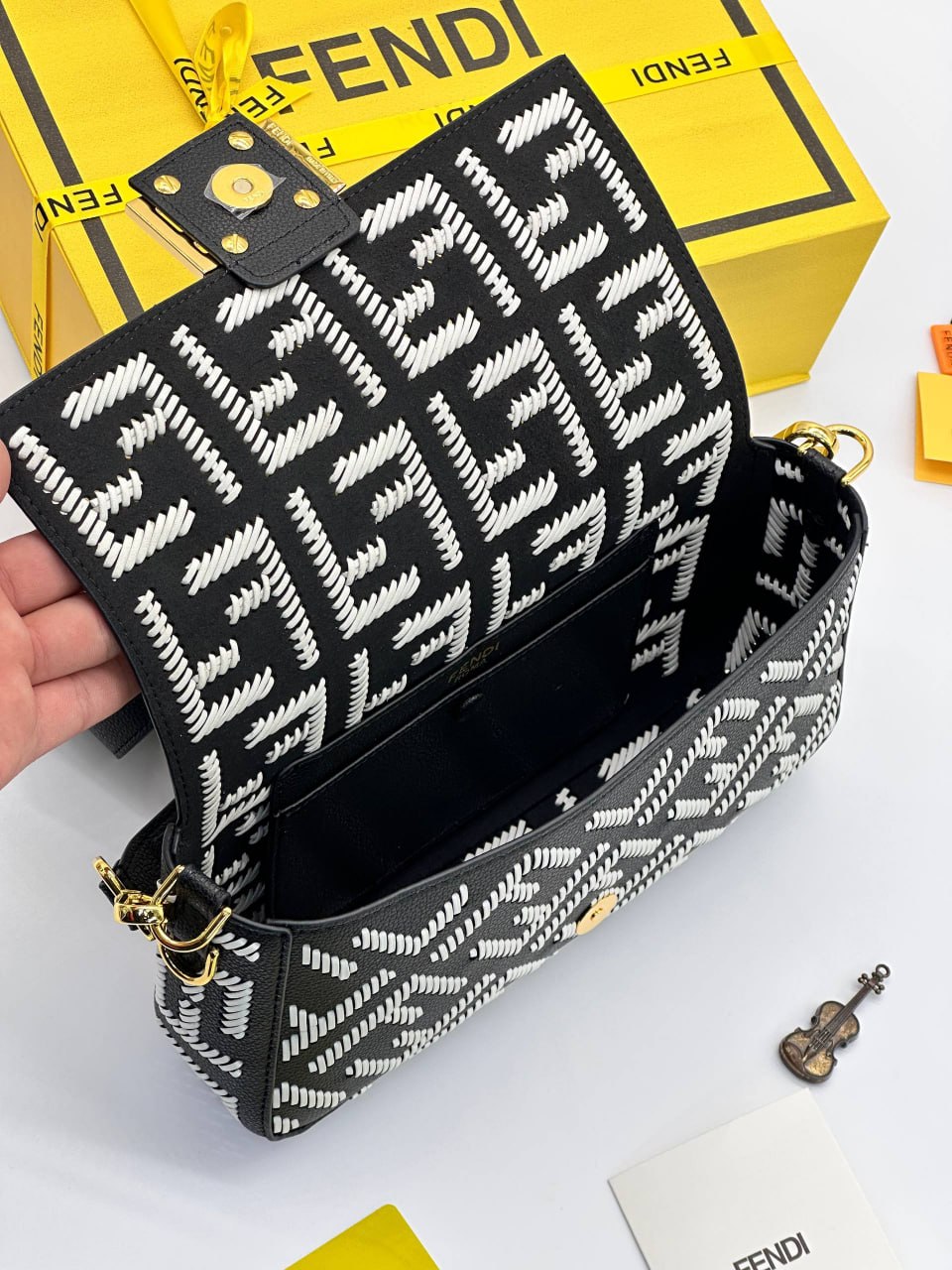 Сумка Fendi 9