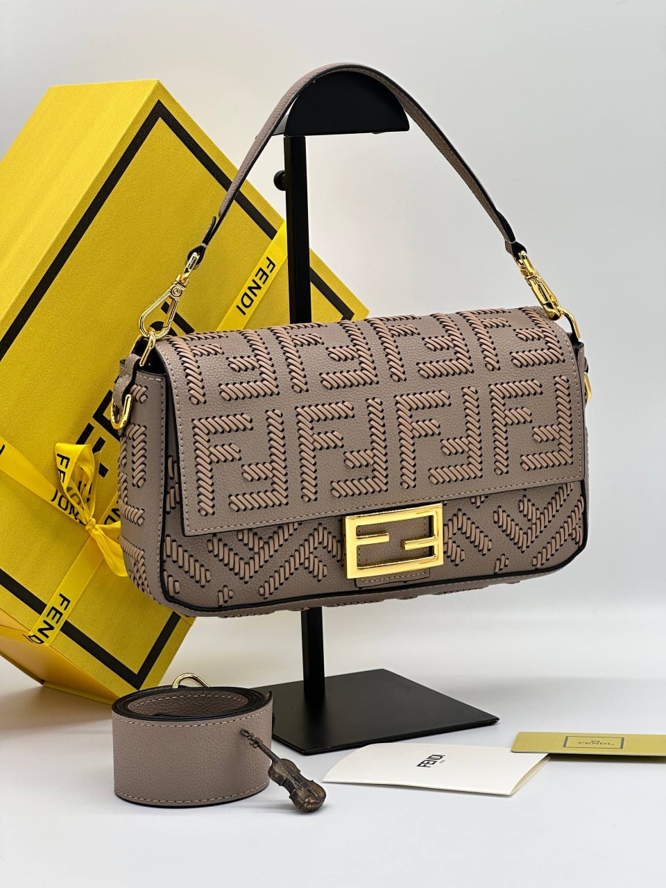 Сумка Fendi 2