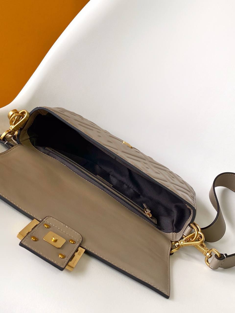 Сумка Fendi 7