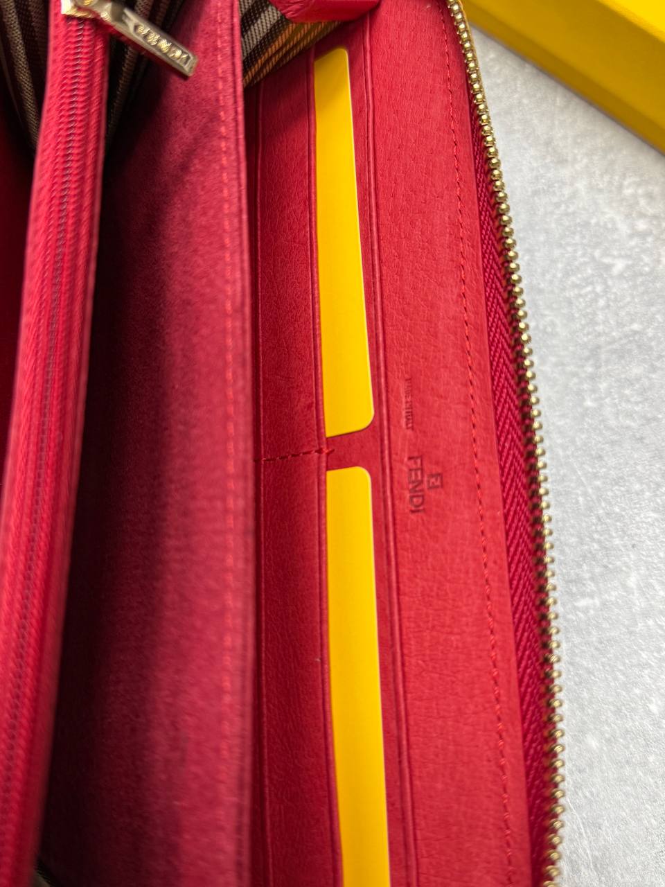Кошелек Fendi 10