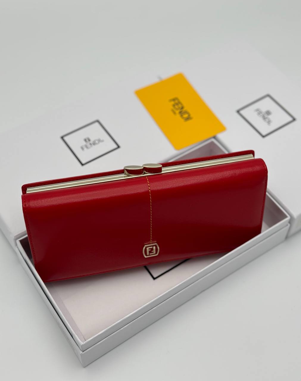 Кошелек Fendi
