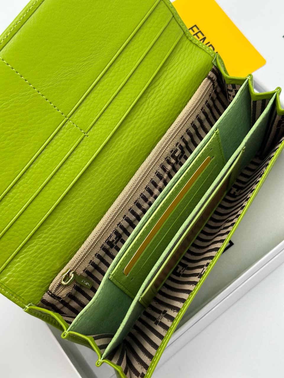 Кошелек Fendi 8