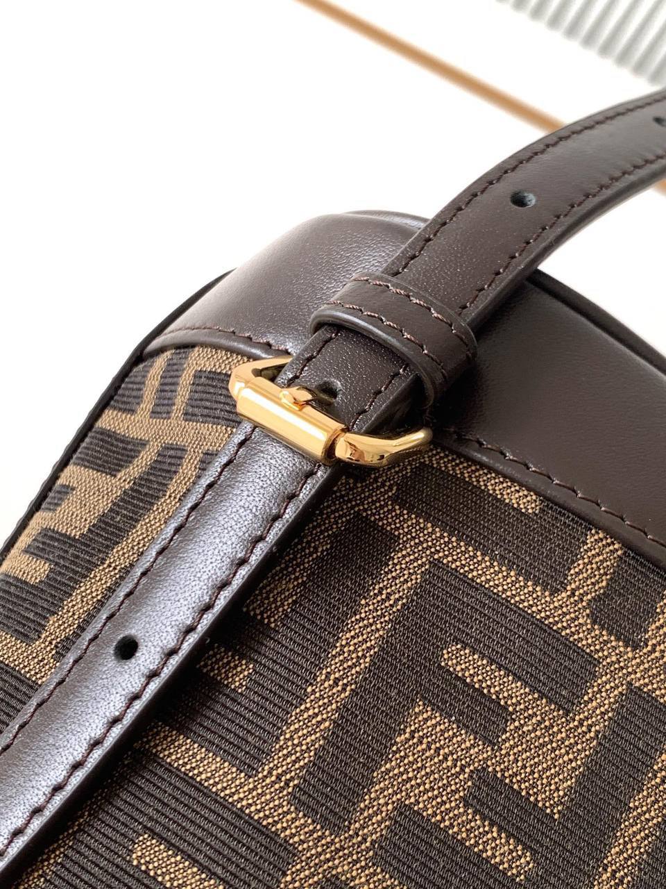 Рюкзак Fendi 4