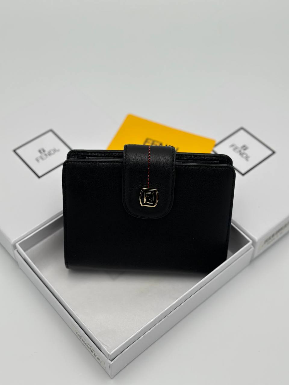 Кошелек Fendi 3