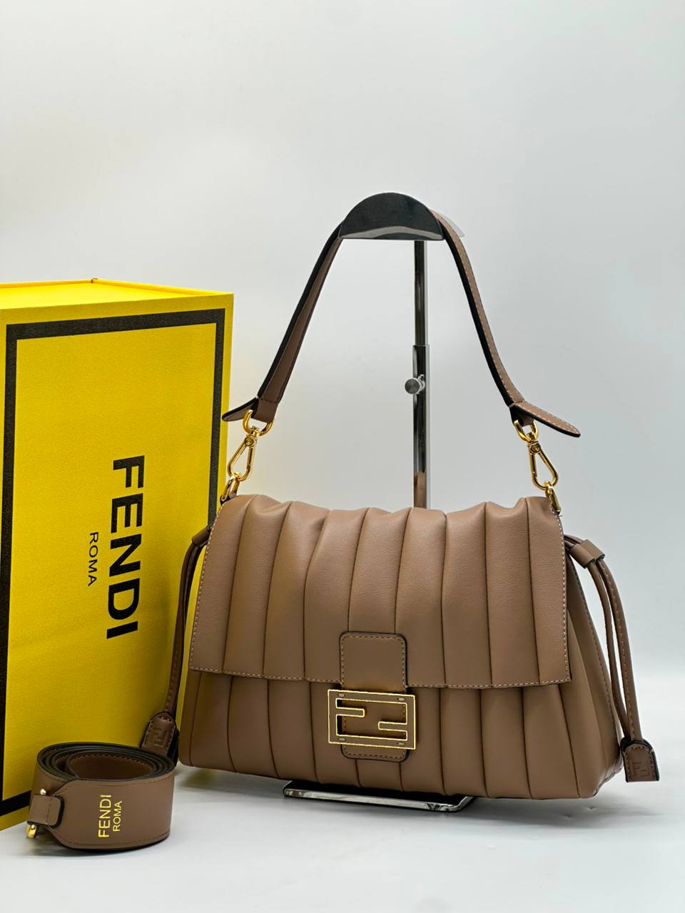 Сумка Fendi 3