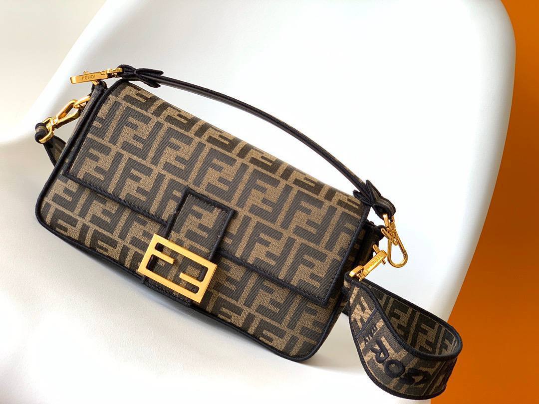 Сумка Fendi