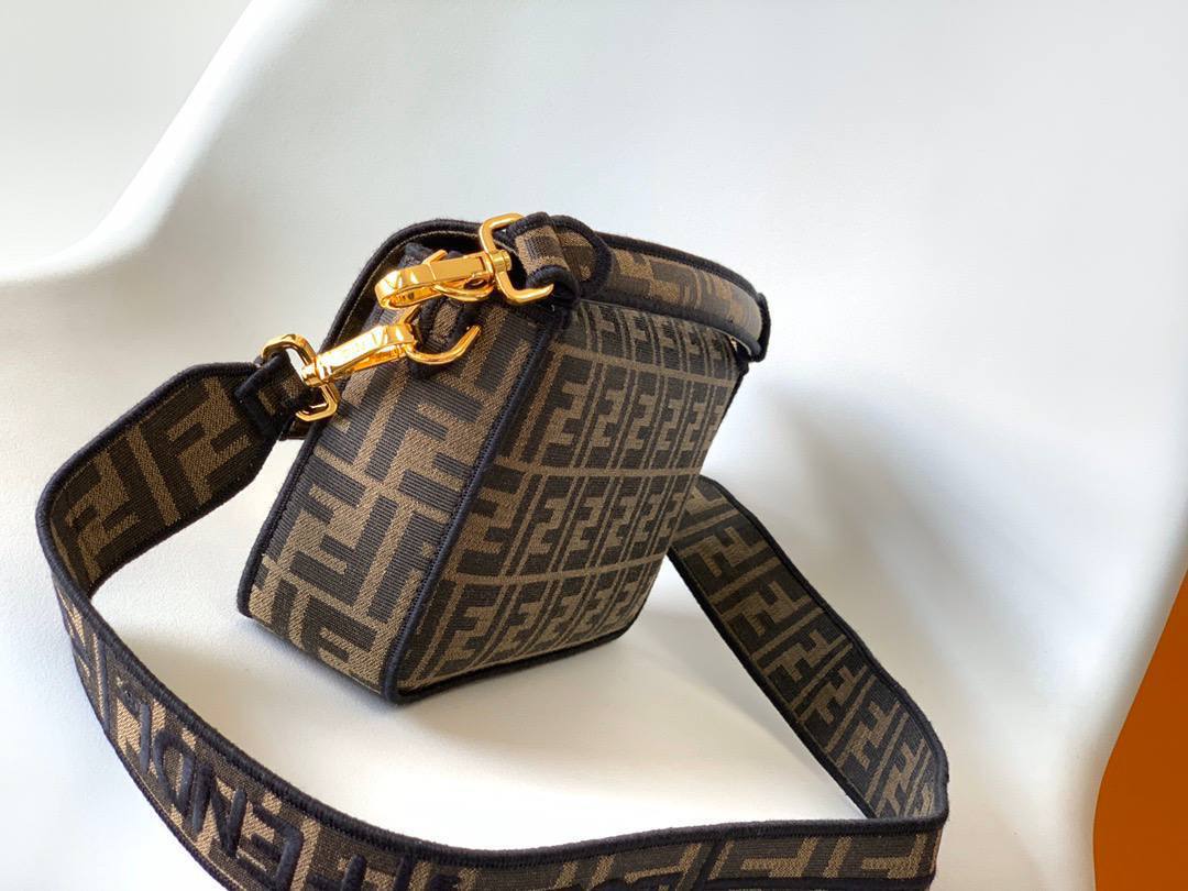 Сумка Fendi 3