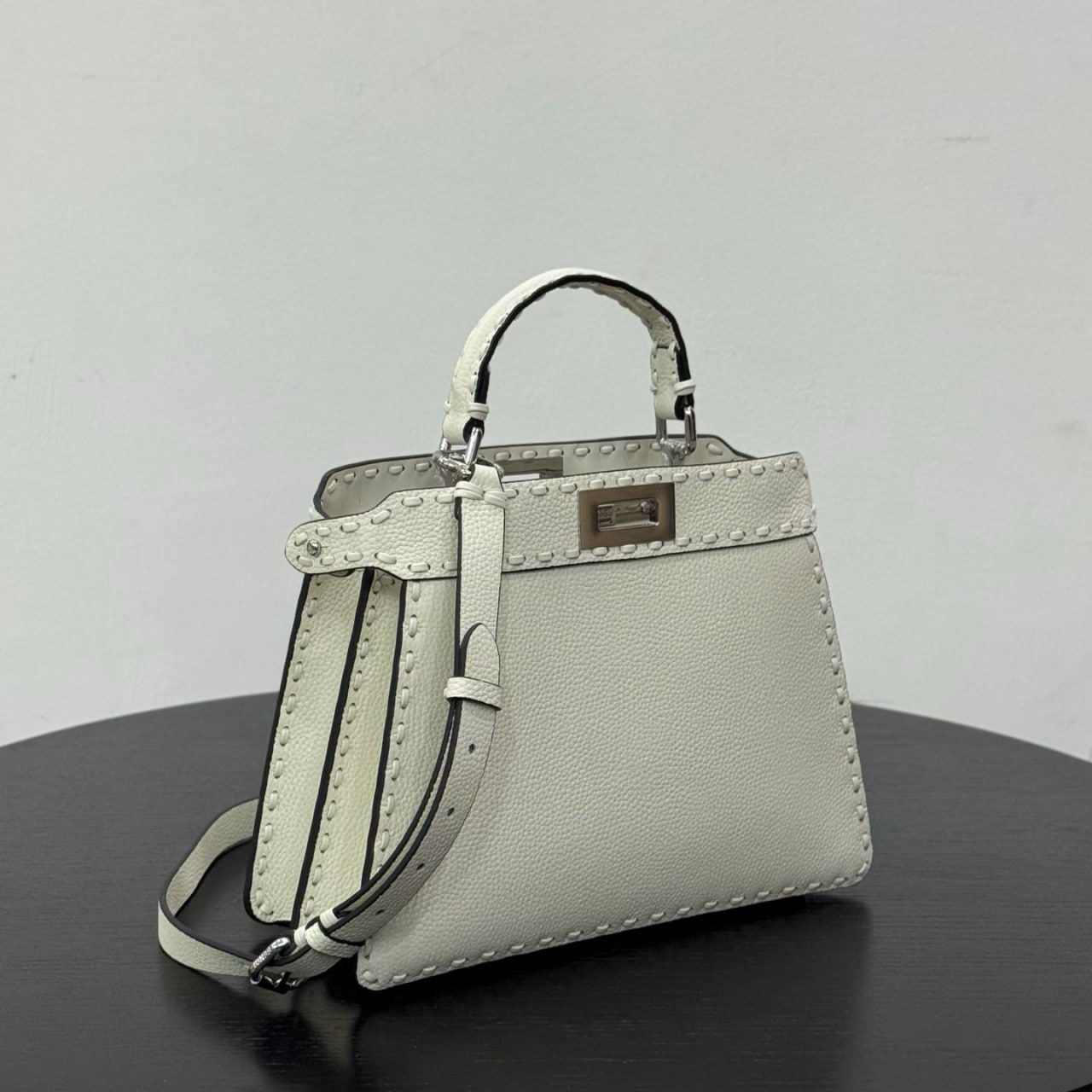 Сумка Fendi Peekaboo ISeeU Small 2