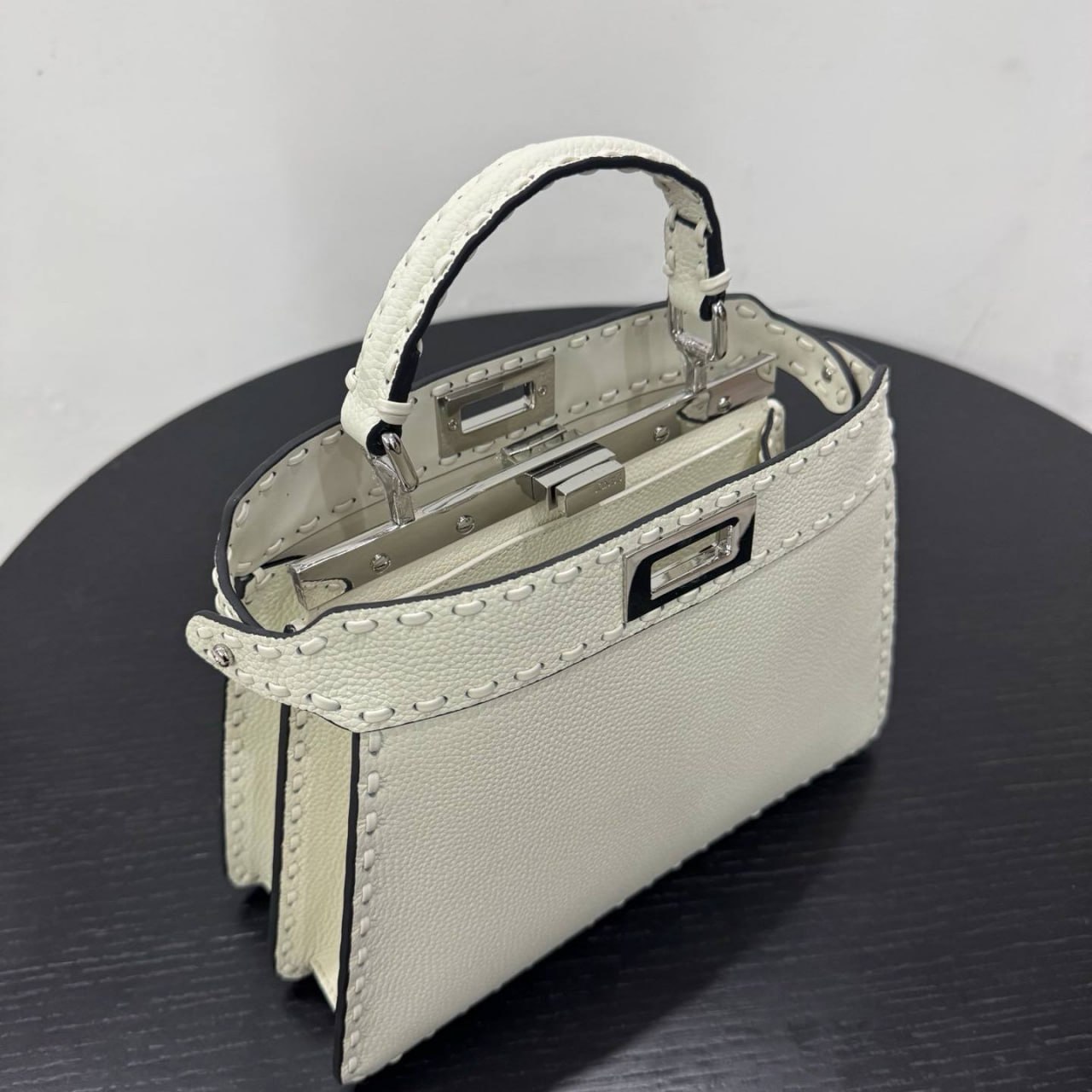 Сумка Fendi Peekaboo ISeeU Small 7