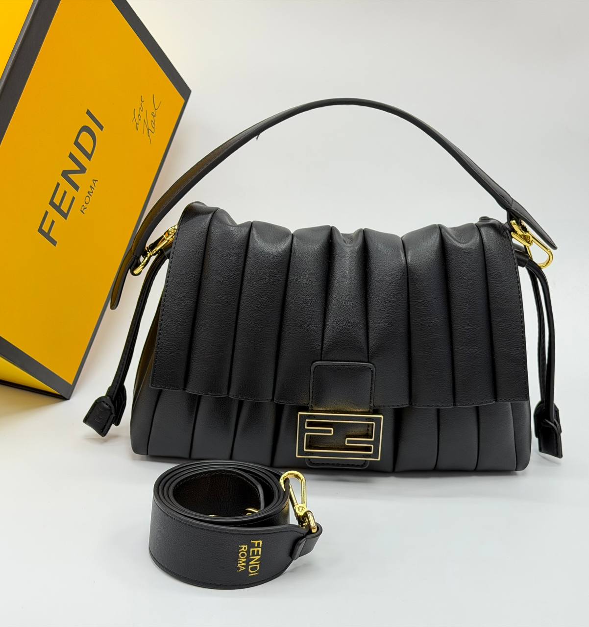 Сумка Fendi 1