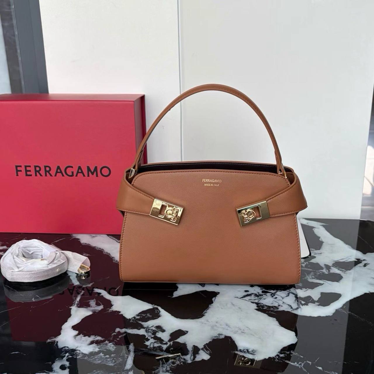 Сумка Ferragamo 2
