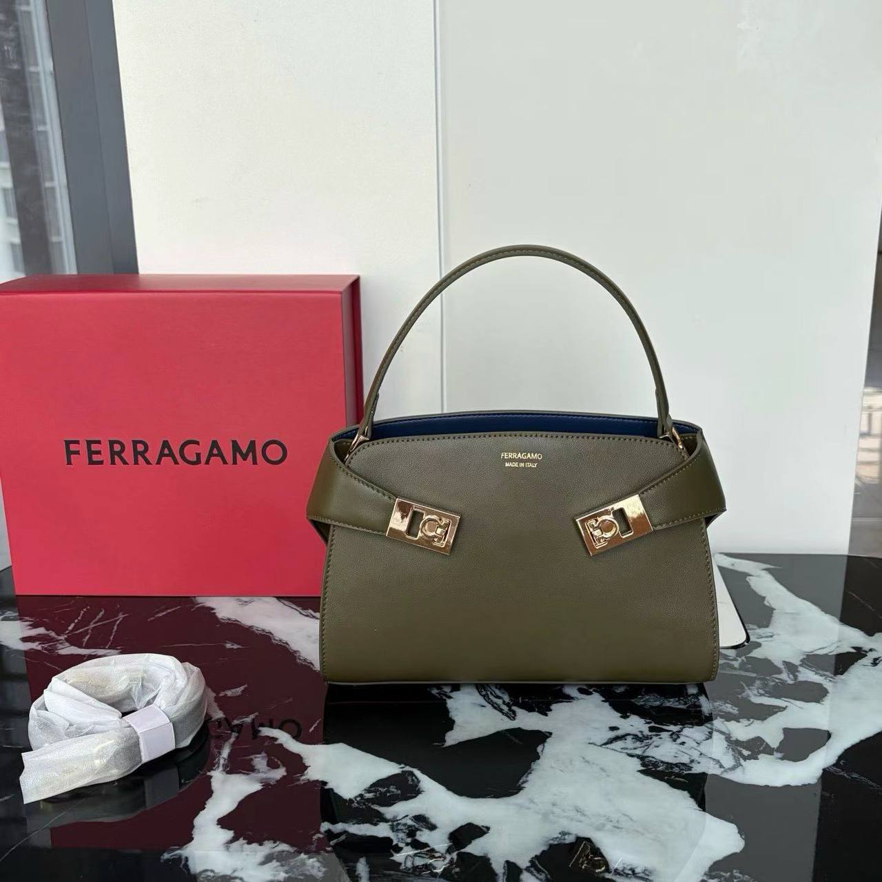 Сумка Ferragamo 3