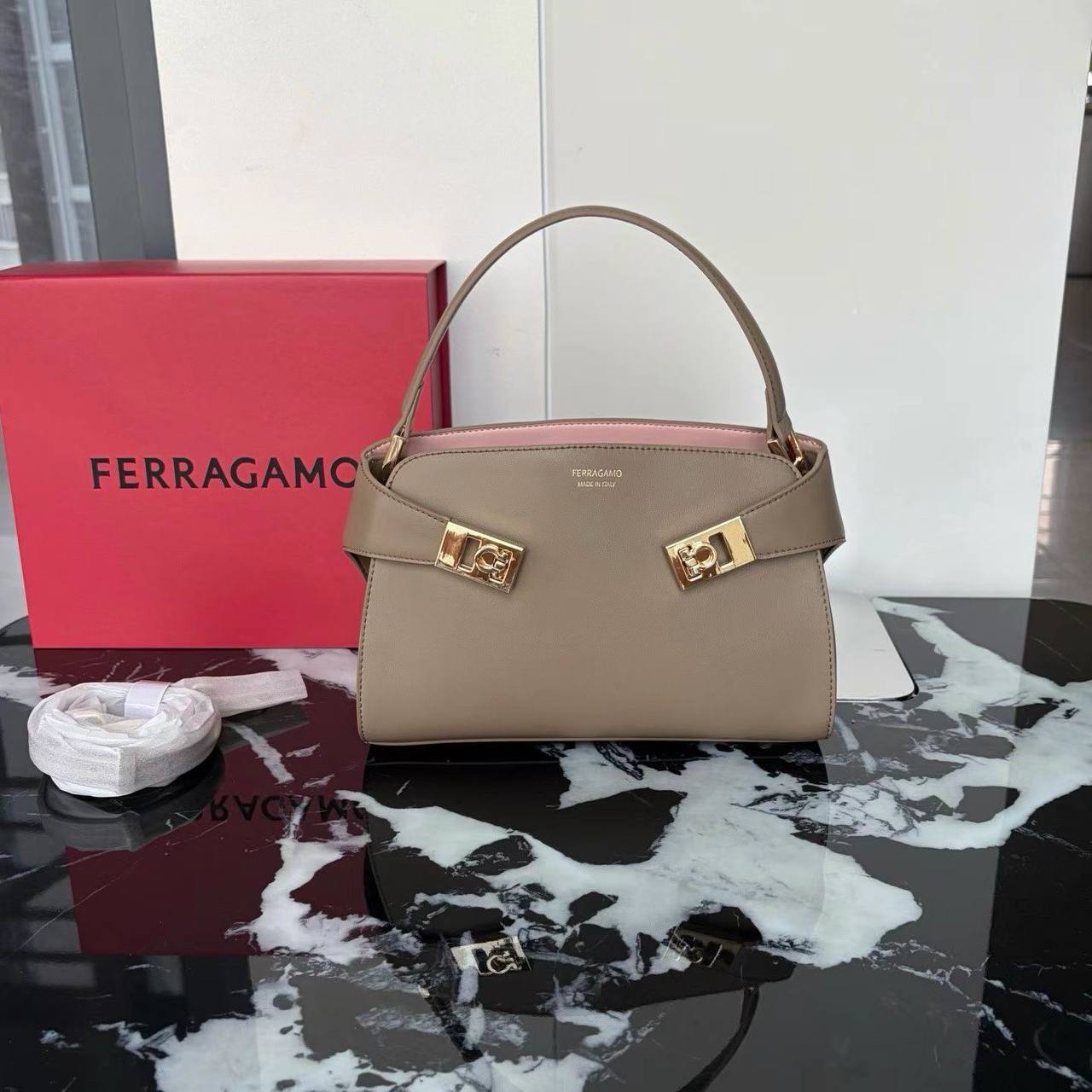 Сумка Ferragamo 4