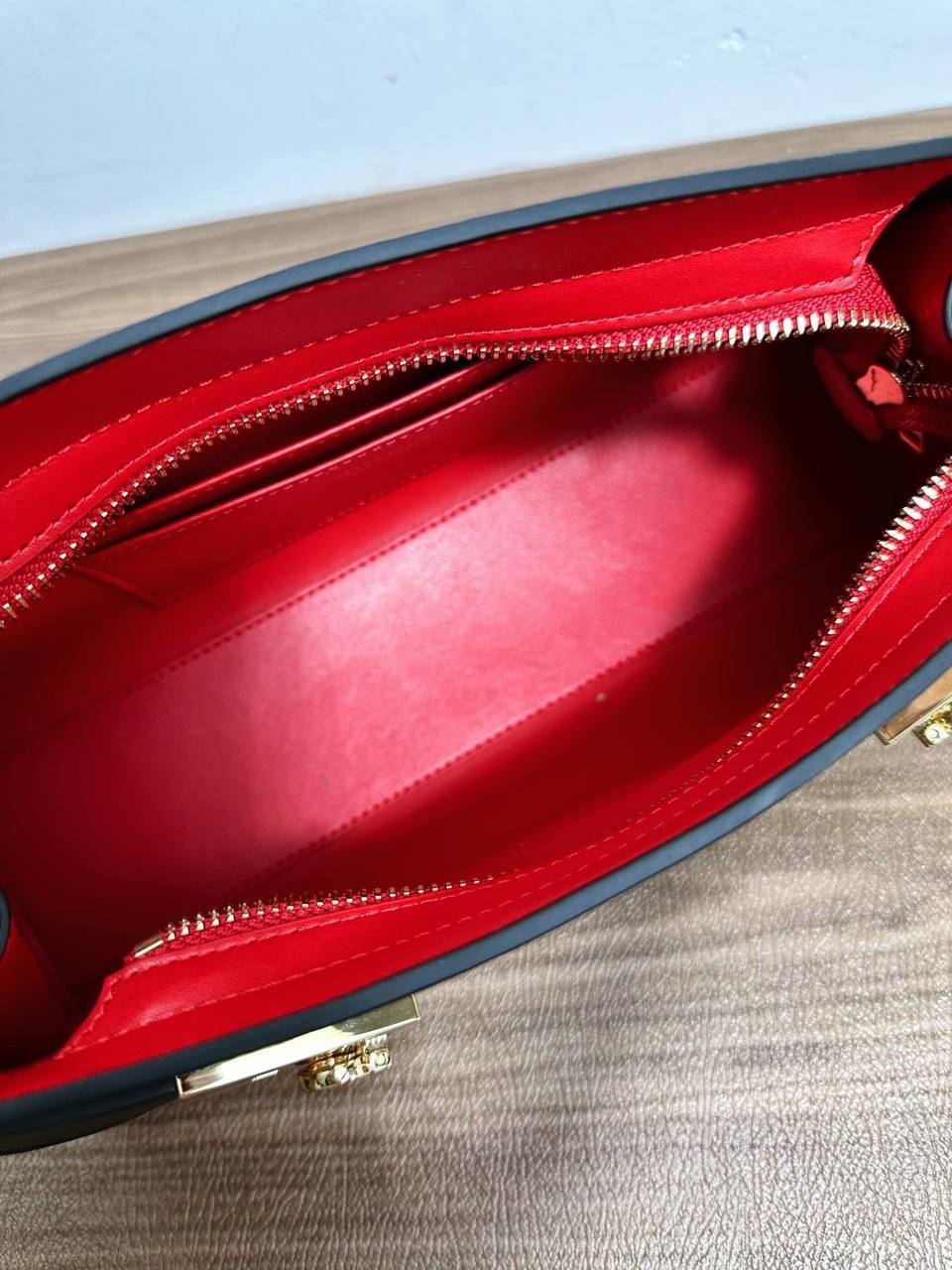 Сумка Ferragamo 8