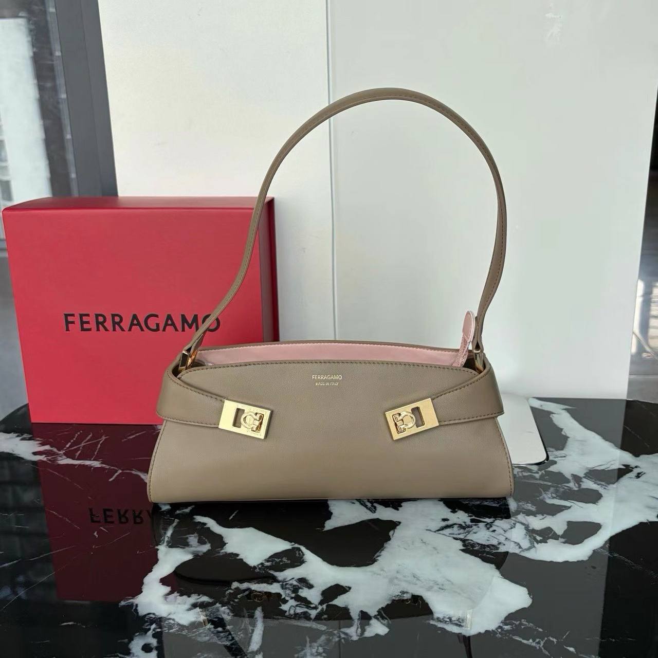 Сумка Ferragamo 3