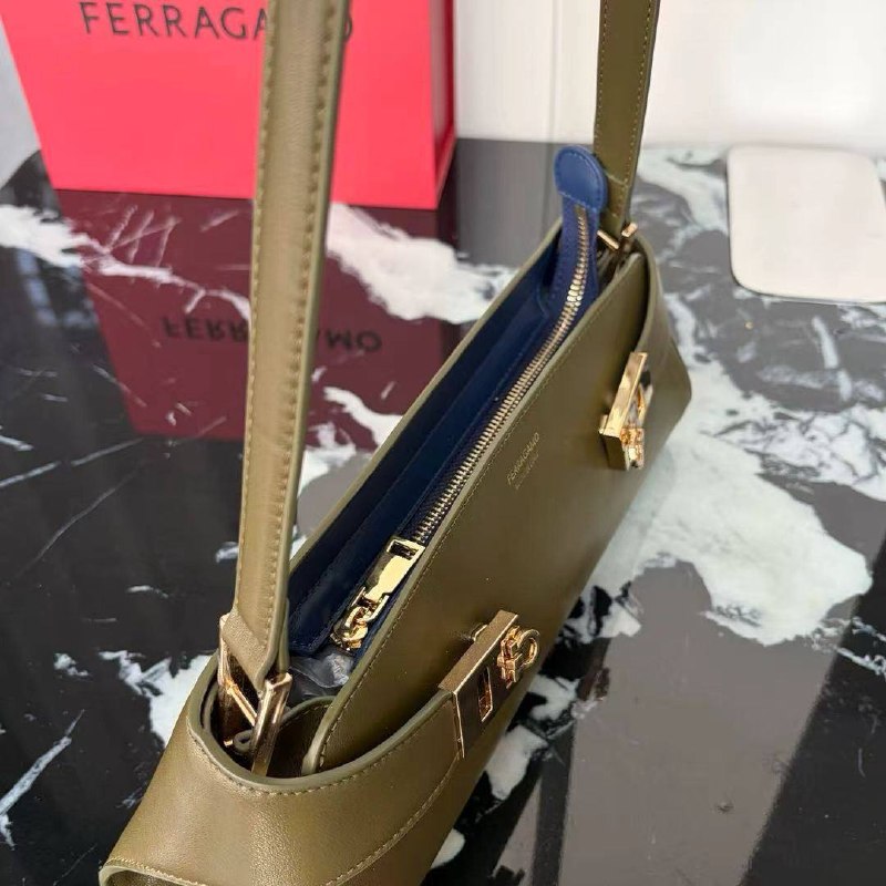 Сумка Ferragamo 9