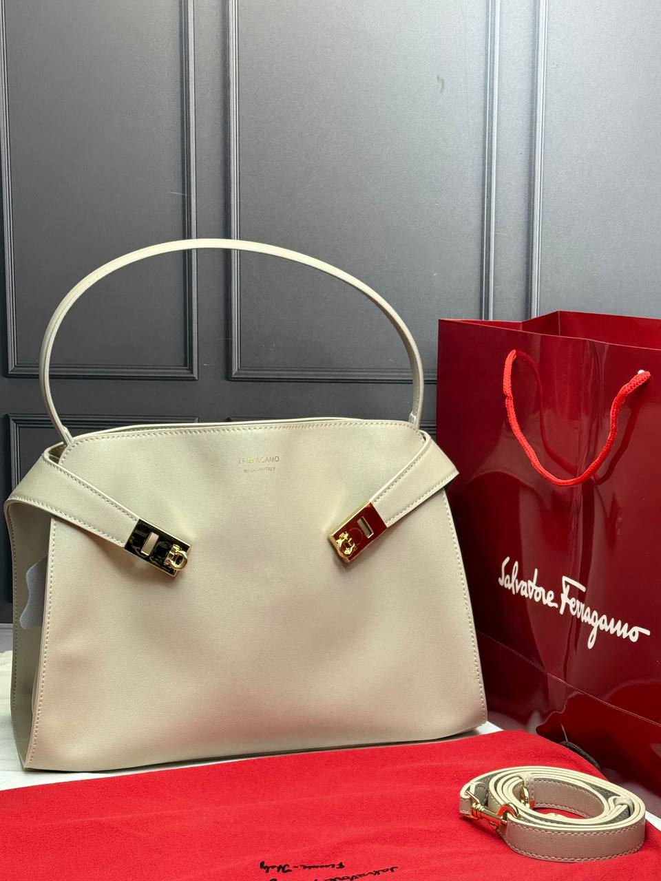 Сумка Ferragamo 2