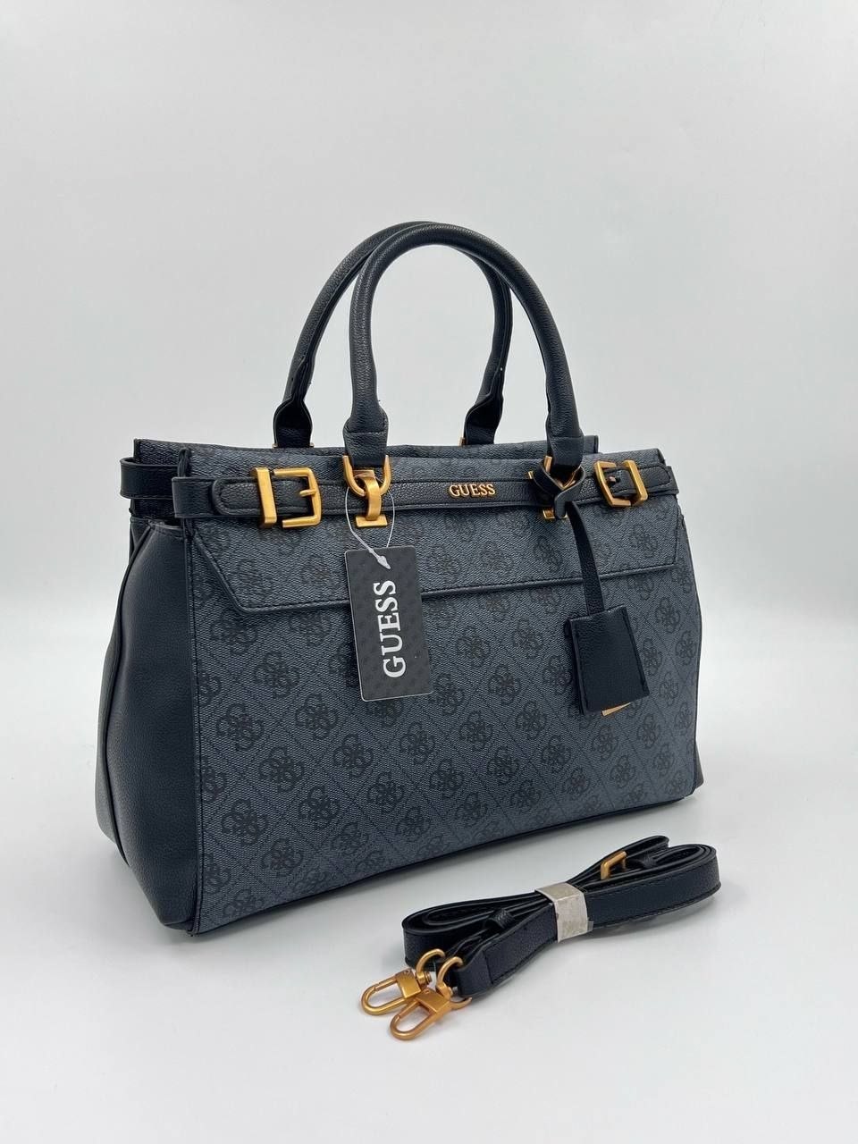 Сумка Guess