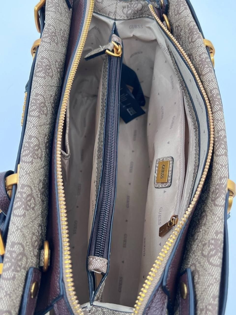 Сумка Guess 9