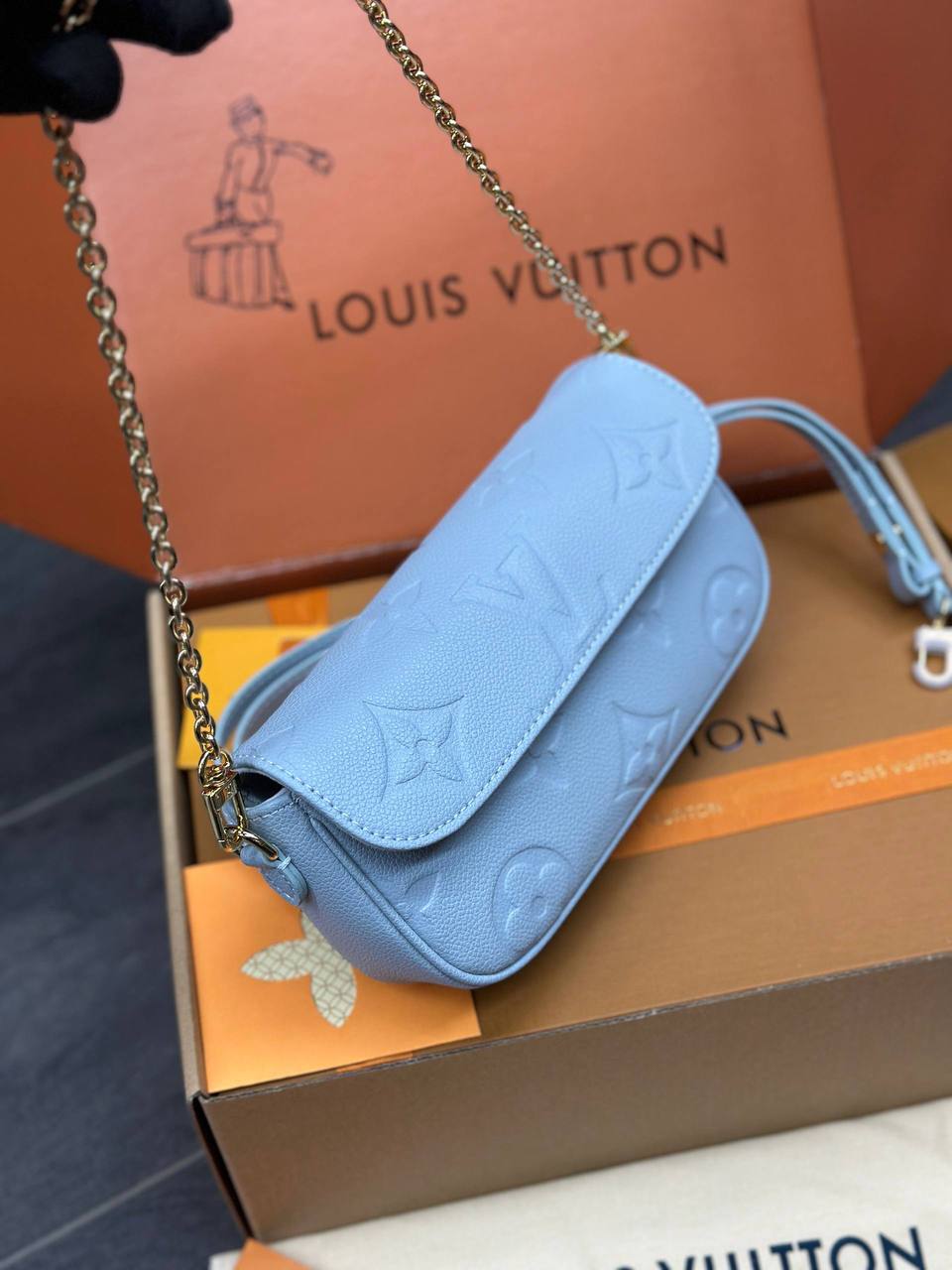 Сумка Louis Vuitton 4