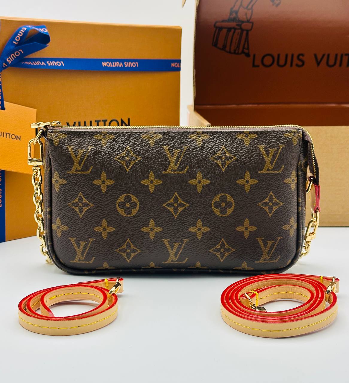 Клатч Louis Vuitton 3