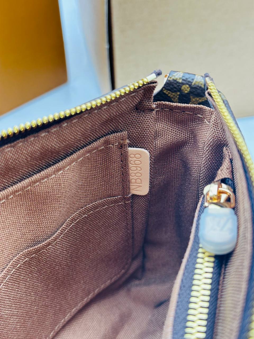 Клатч Louis Vuitton 6