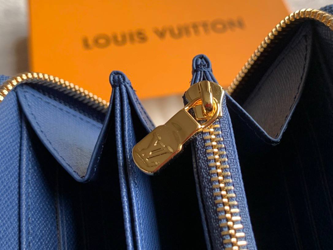 Кошелек Louis Vuitton 9