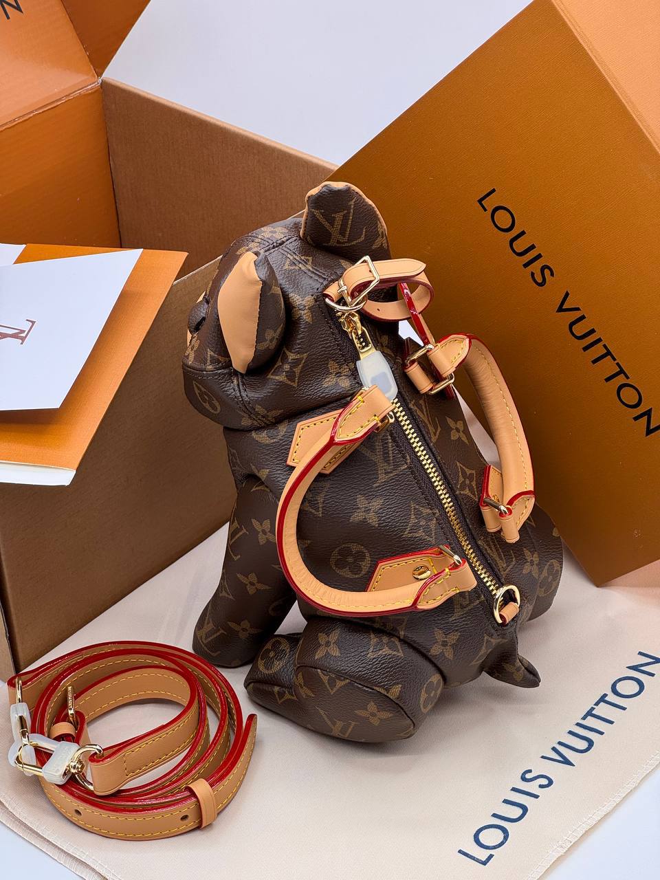 Сумка Louis Vuitton 4