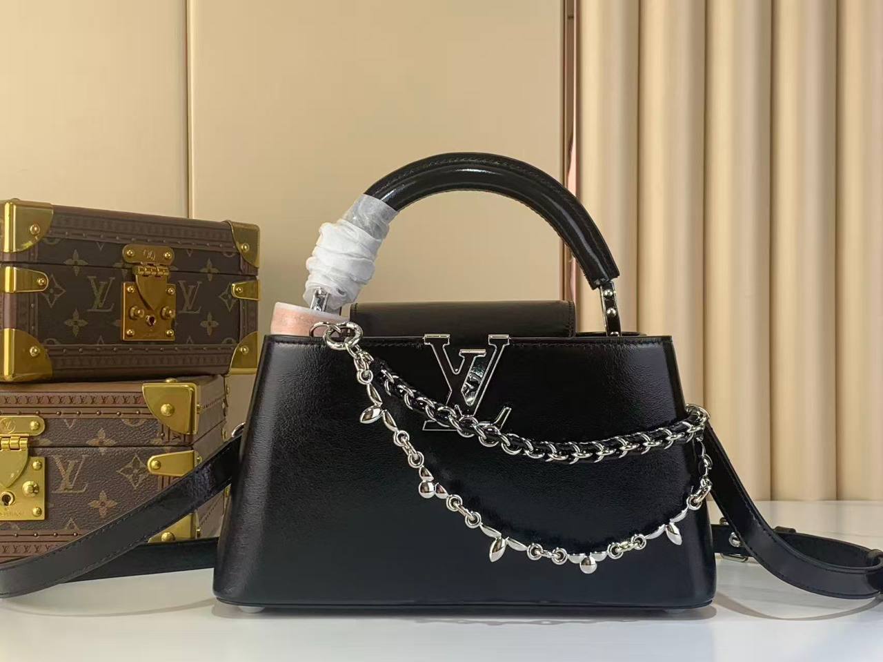 Сумка Louis Vuitton 1