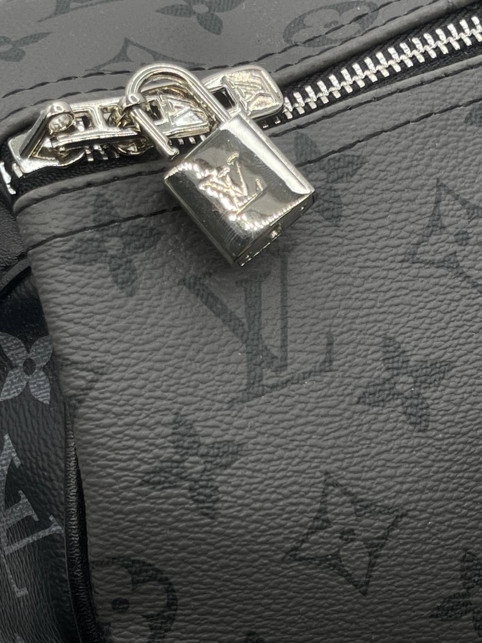 Сумка Louis Vuitton 4