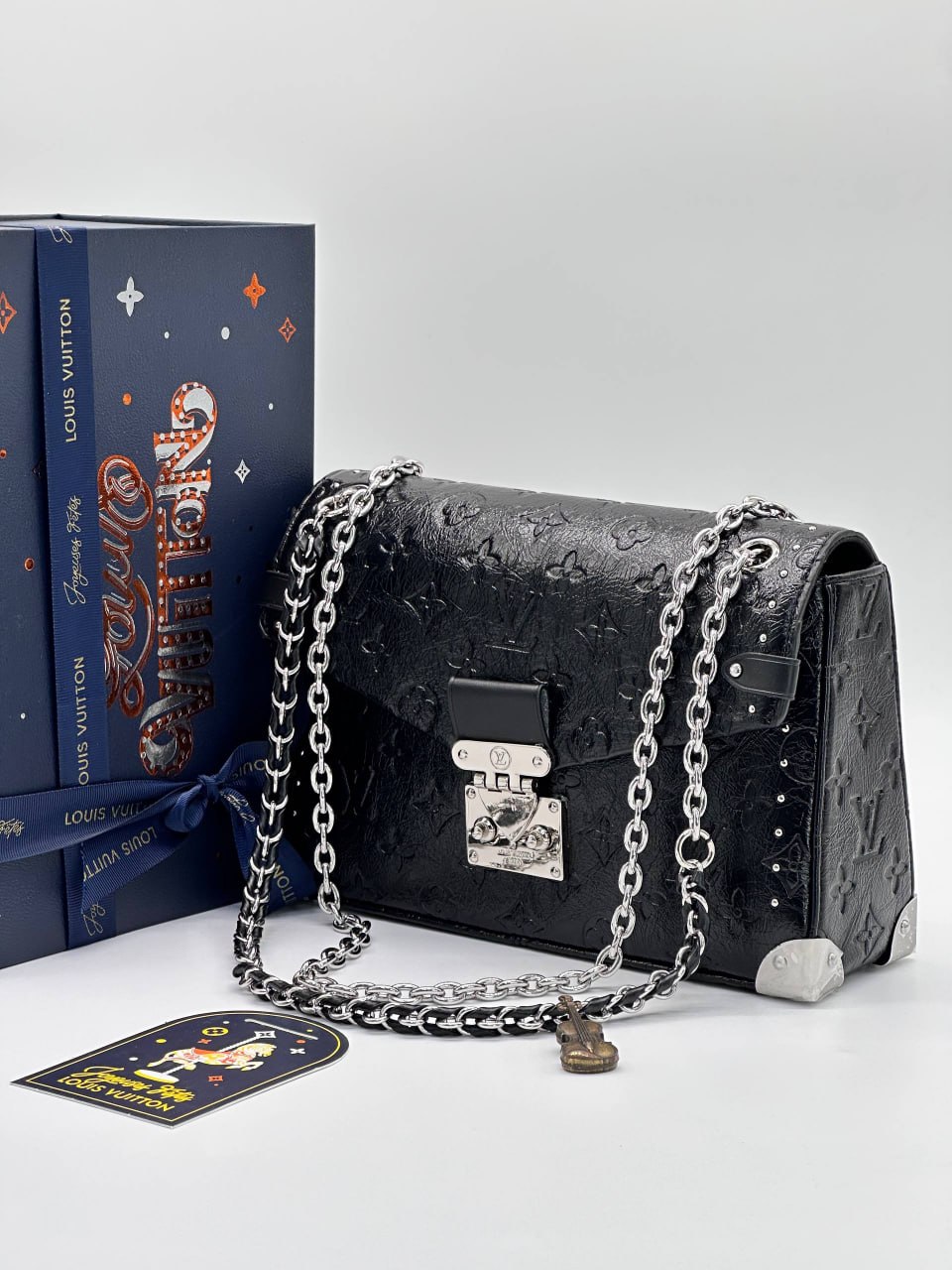 Клатч Louis Vuitton 2