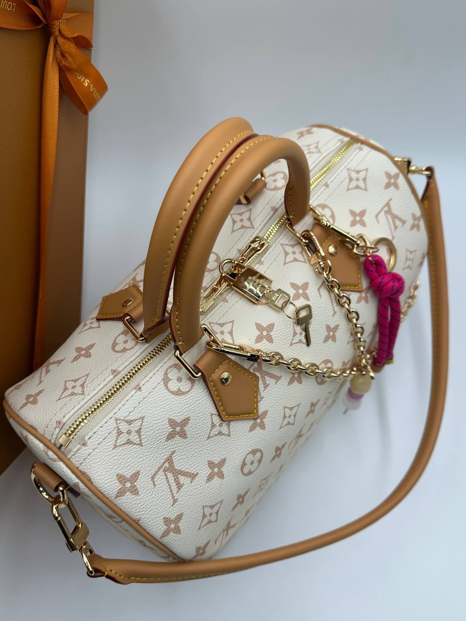 Сумка Louis Vuitton 8