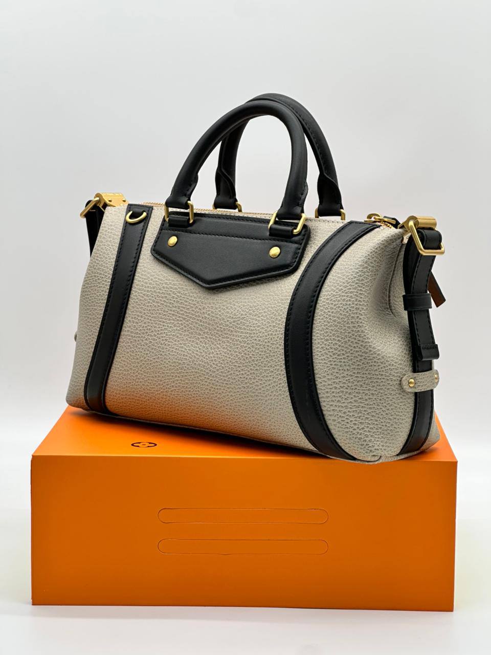 Сумка Louis Vuitton 9