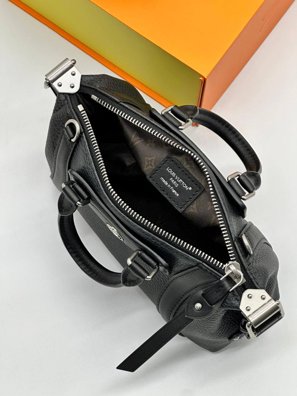 Сумка Louis Vuitton 8