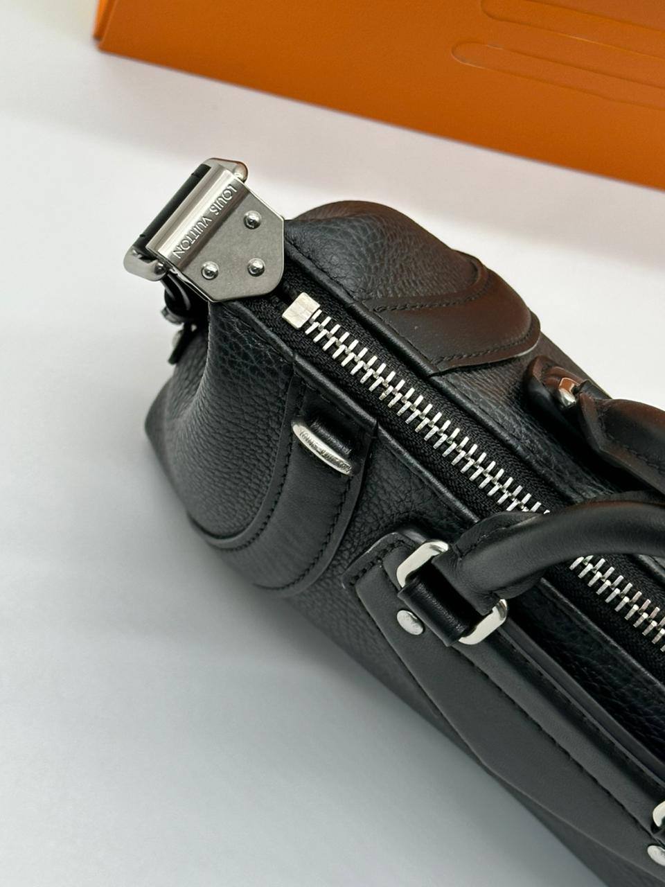 Сумка Louis Vuitton 8