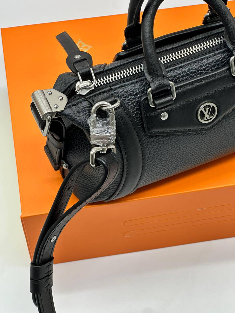 Сумка Louis Vuitton 9