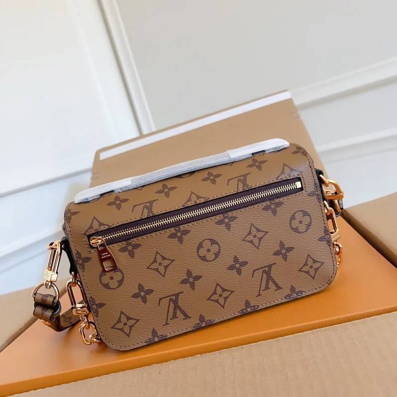 Клатч Louis Vuitton 4