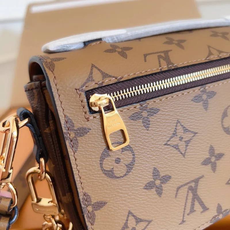 Клатч Louis Vuitton 6