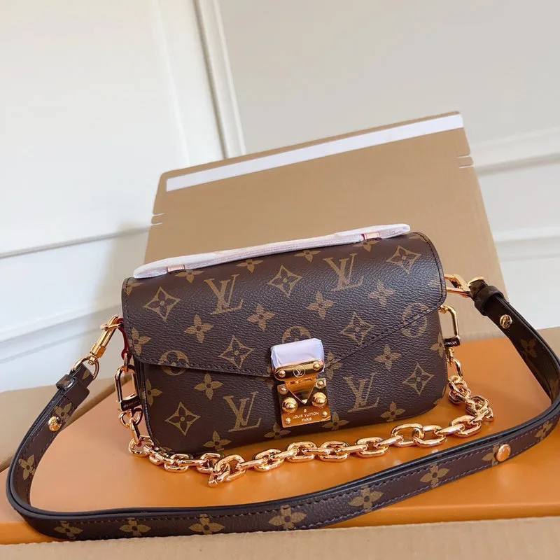 Клатч Louis Vuitton