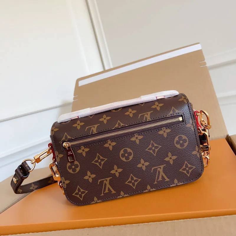 Клатч Louis Vuitton 3