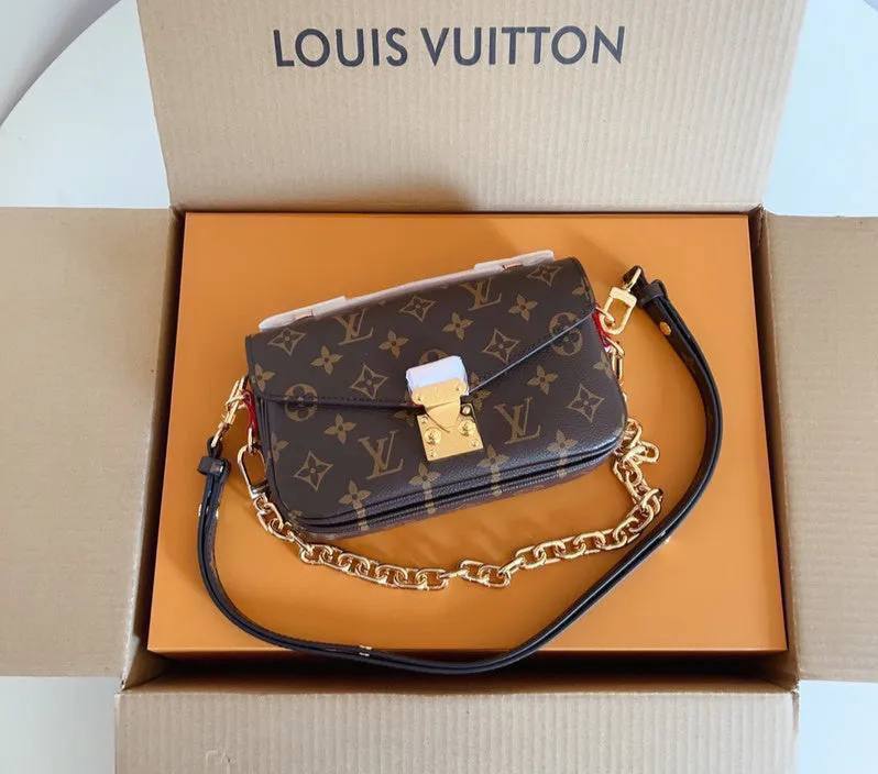 Клатч Louis Vuitton 5