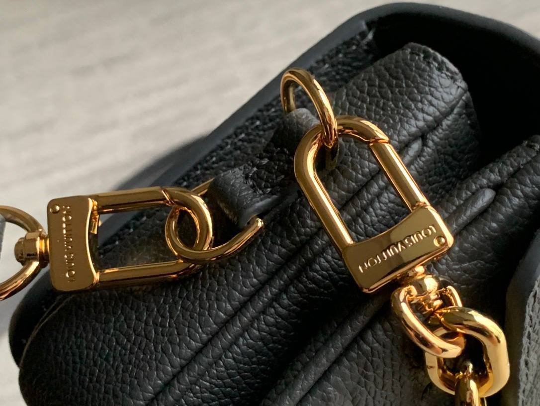 Клатч Louis Vuitton 3