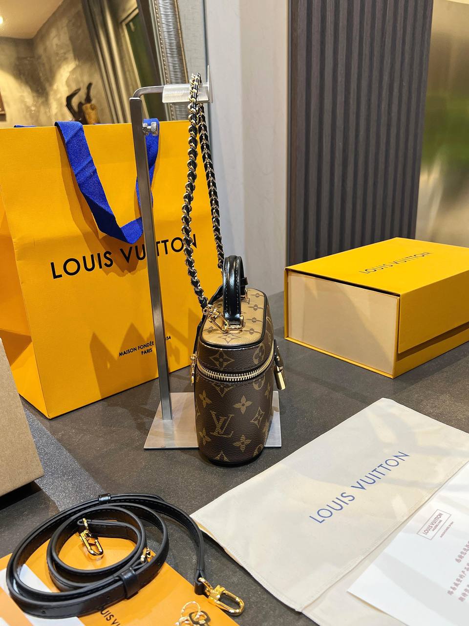 Сумка Louis Vuitton 2