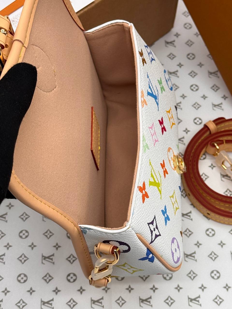 Сумка Louis Vuitton 8