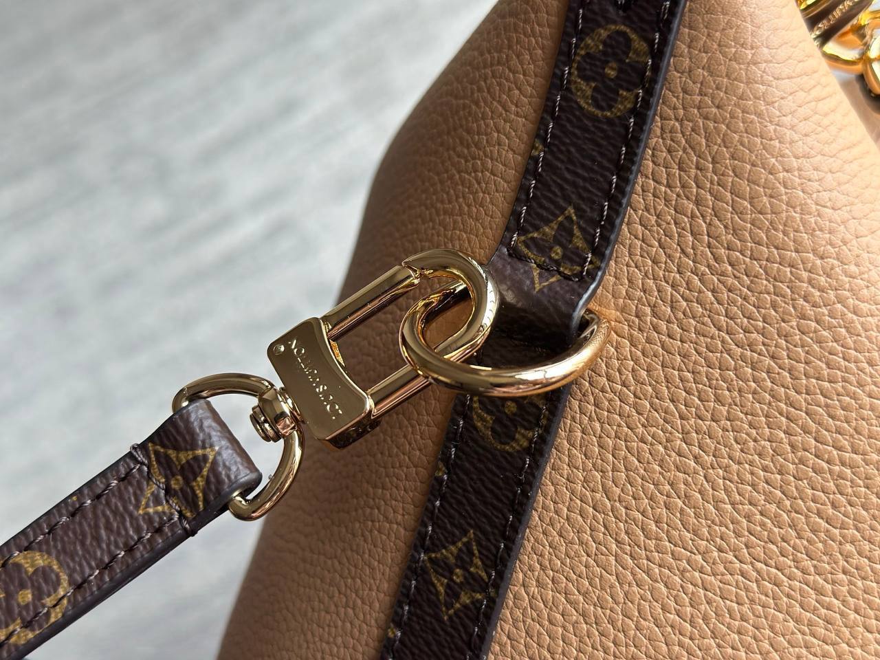 Сумка Louis Vuitton Multipass 4