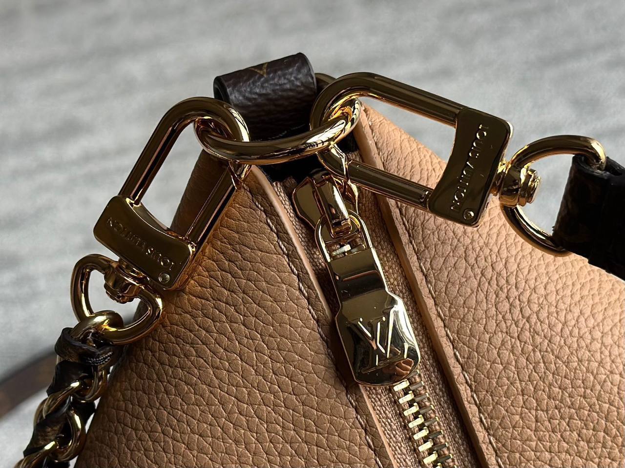 Сумка Louis Vuitton Multipass 6